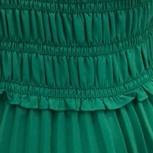 Max Studio Green Dress - Picture 2 of 6